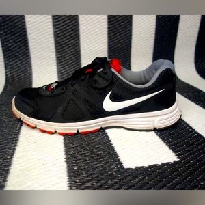 Nike sneaker Size 11